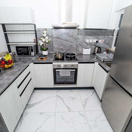 Sea Breeze, Spacious 2-Bedroom Lux Seaside Apartments San Pawl il-Baħar Eksteriør billede