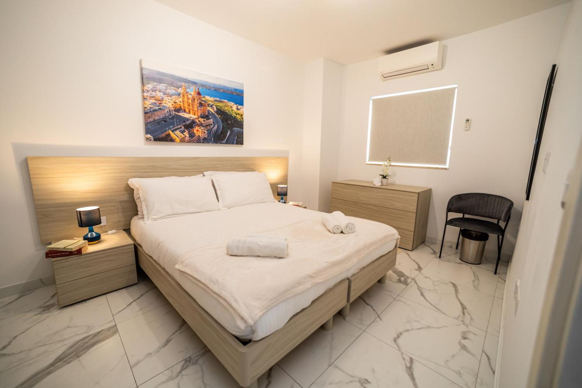 Sea Breeze, Spacious 2-Bedroom Lux Seaside Apartments San Pawl il-Baħar Eksteriør billede