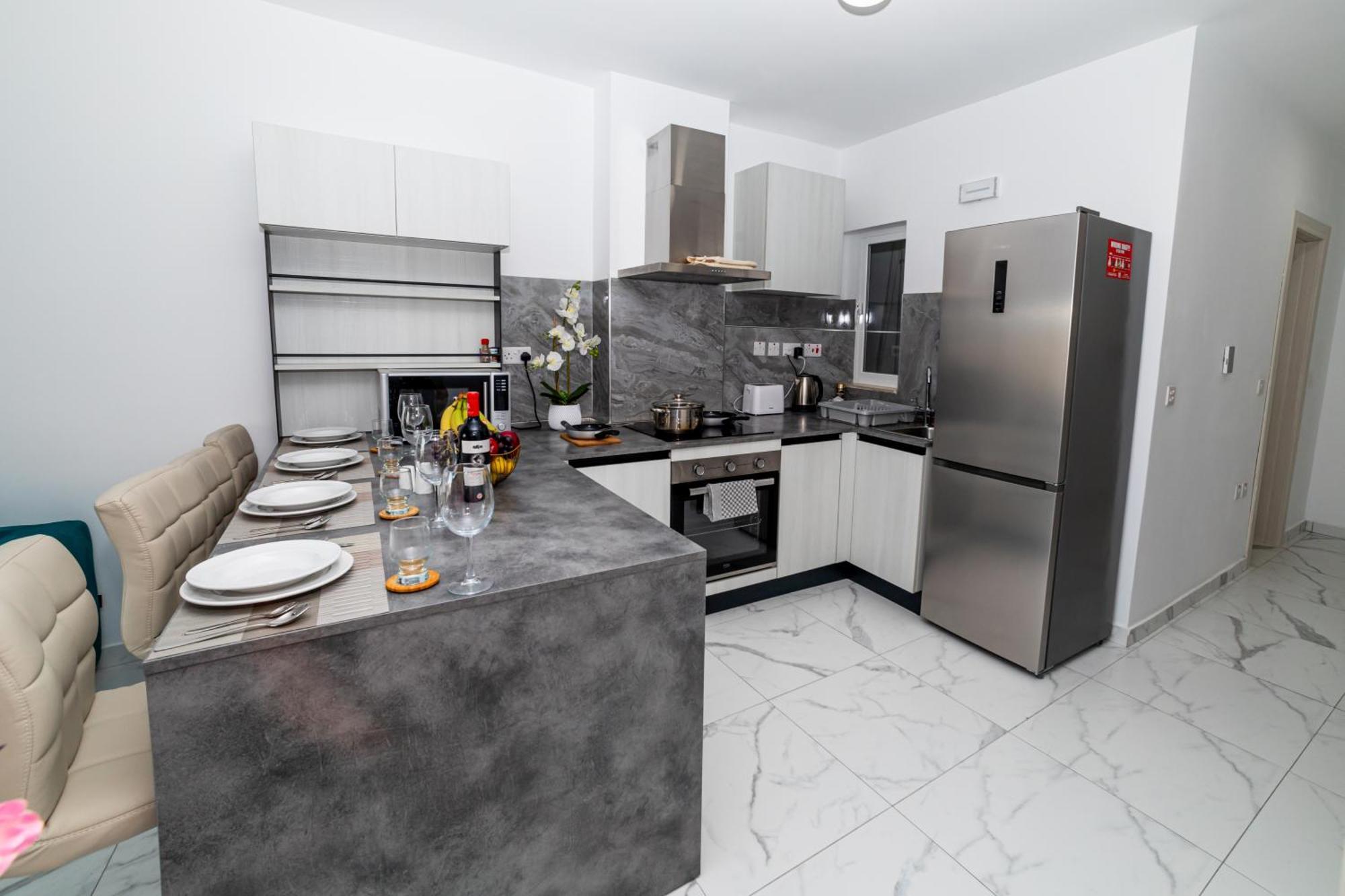 Sea Breeze, Spacious 2-Bedroom Lux Seaside Apartments San Pawl il-Baħar Eksteriør billede